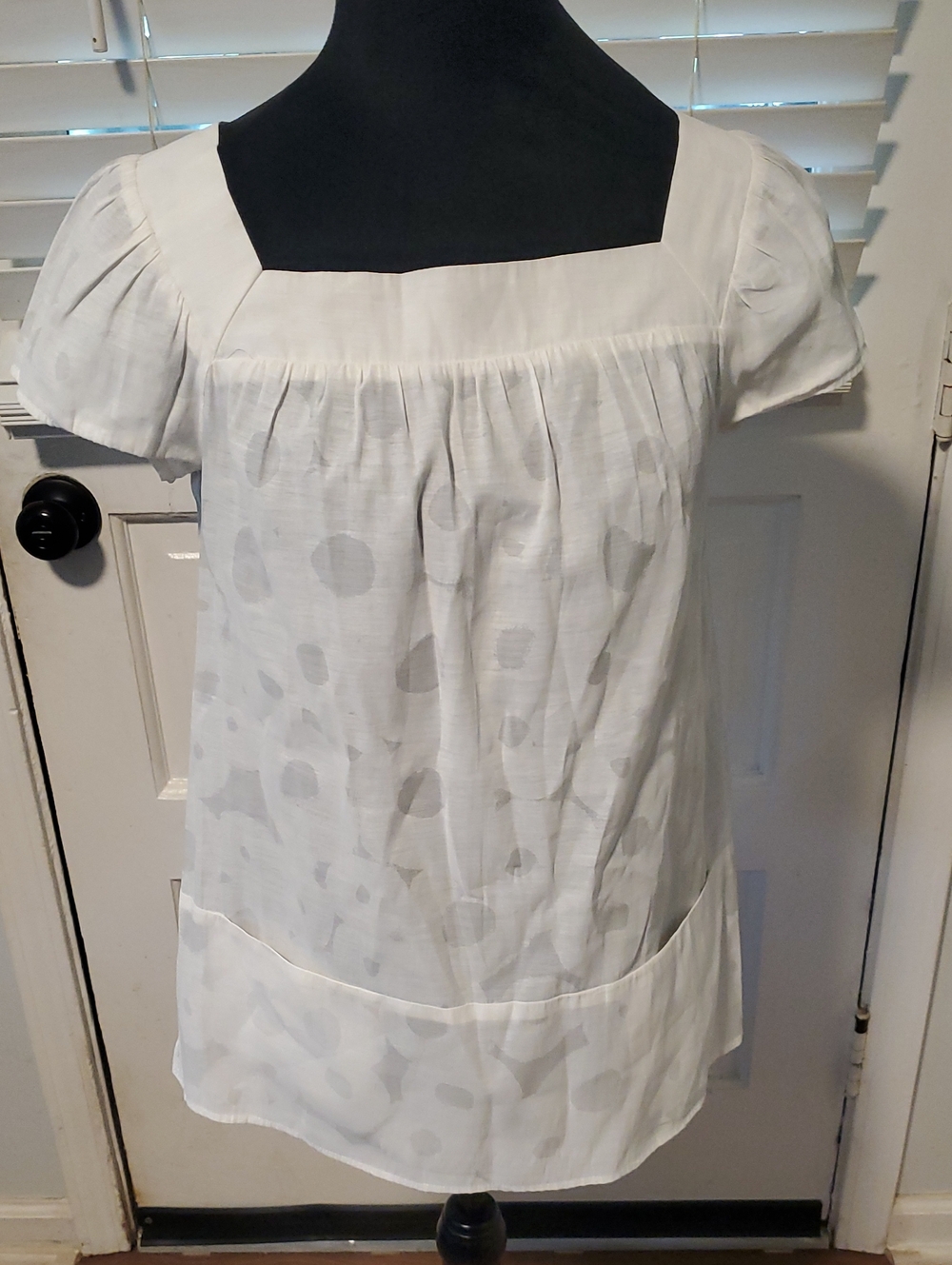 Theory White Square-Neck Short Sleeve Blouse with Subtle Dot Pattern